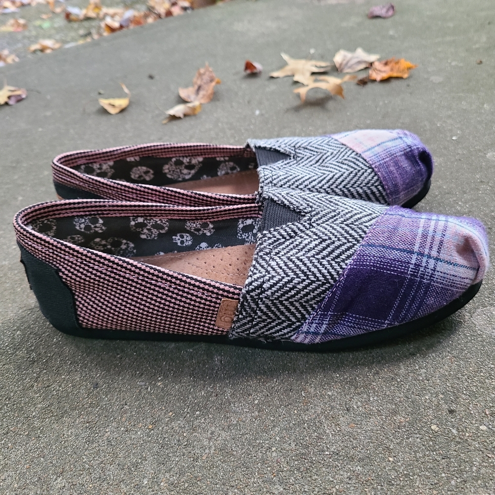 Madden Girl Gloriee Flat Peace Love Shoes Slip Ons Size 9 - Picture 7 of 14
